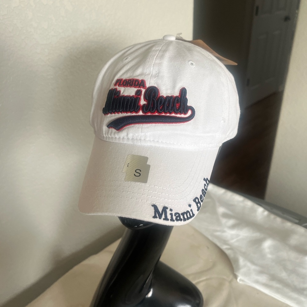 White Miami Beach Cap